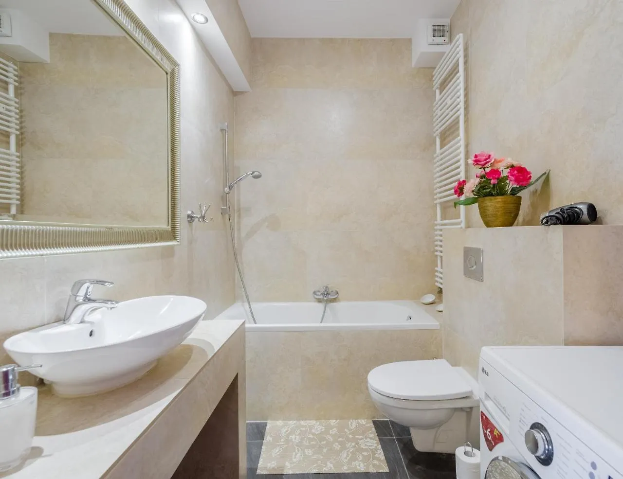 Apartamenty Amber Neptun Park Gdańsk 0*,